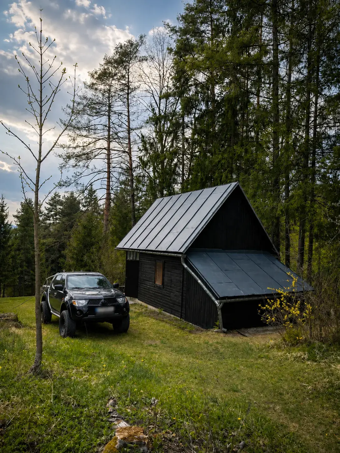 Objekt po obnove fasády a strechy s prístupom pre návštevníkov.